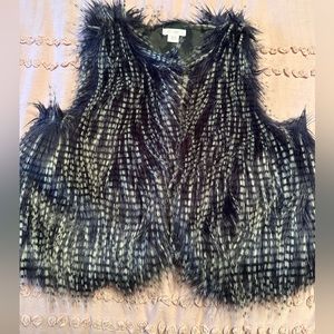 Xhilaration faux fur kids vest